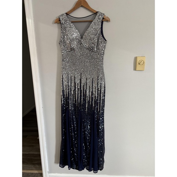 R&M Richards Dress Womens 10P Navy Silver Sequin Ombre Evening Gown Petite - Picture 1 of 4